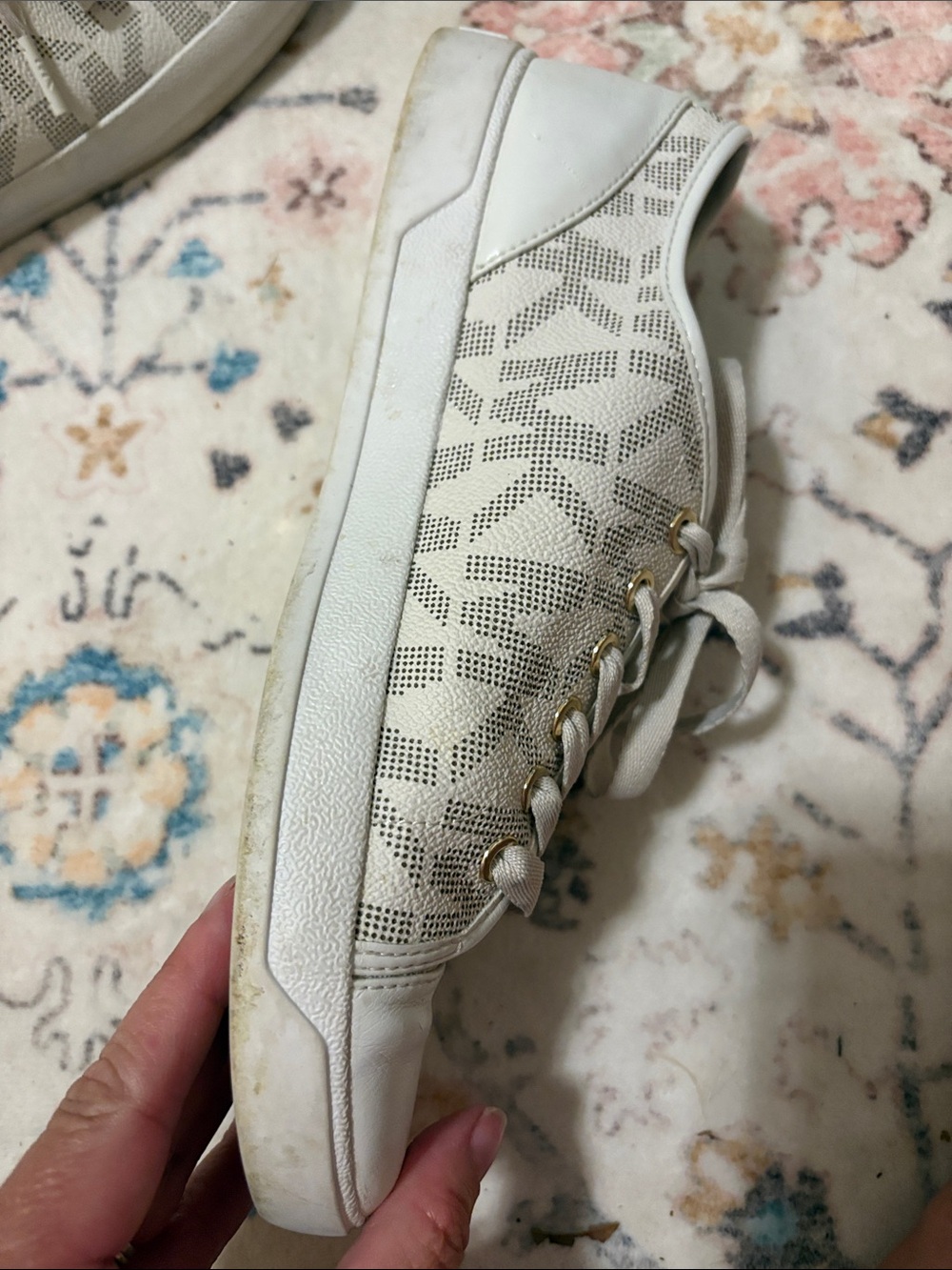 Michael Kors Women's MK Lace Up City Sneakers Vanilla Size 9 M. Women’s - Picture 6 of 8